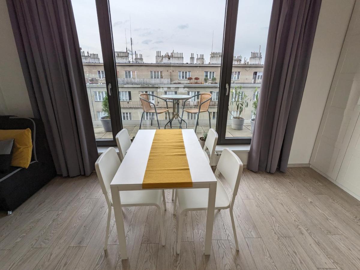 Cozy Apartment With Big Terrace In Central Prague - Karlin المظهر الخارجي الصورة
